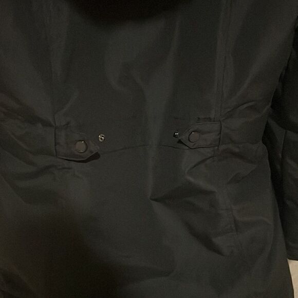 Women’s Heavy Down Parka - Picture 10 of 12